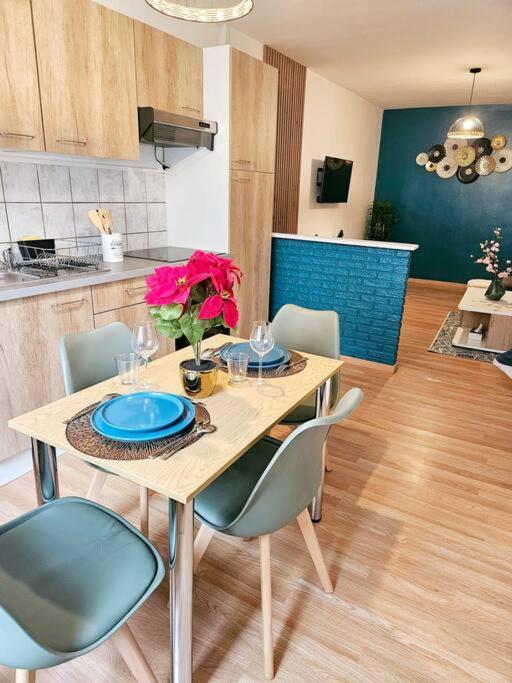 Spacieux Et Charmant Appartement De 47 M2 Charleville-Mézières Εξωτερικό φωτογραφία